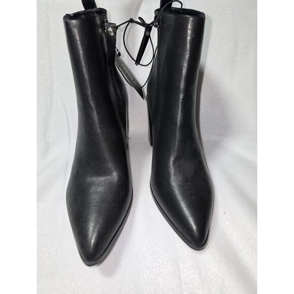 Forever 21 Black Leather Ankle Boots With Studs Size 8.0 Zip NEW Chunky Heel - Picture 1 of 12